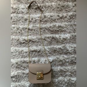 Tan shoulder bag
